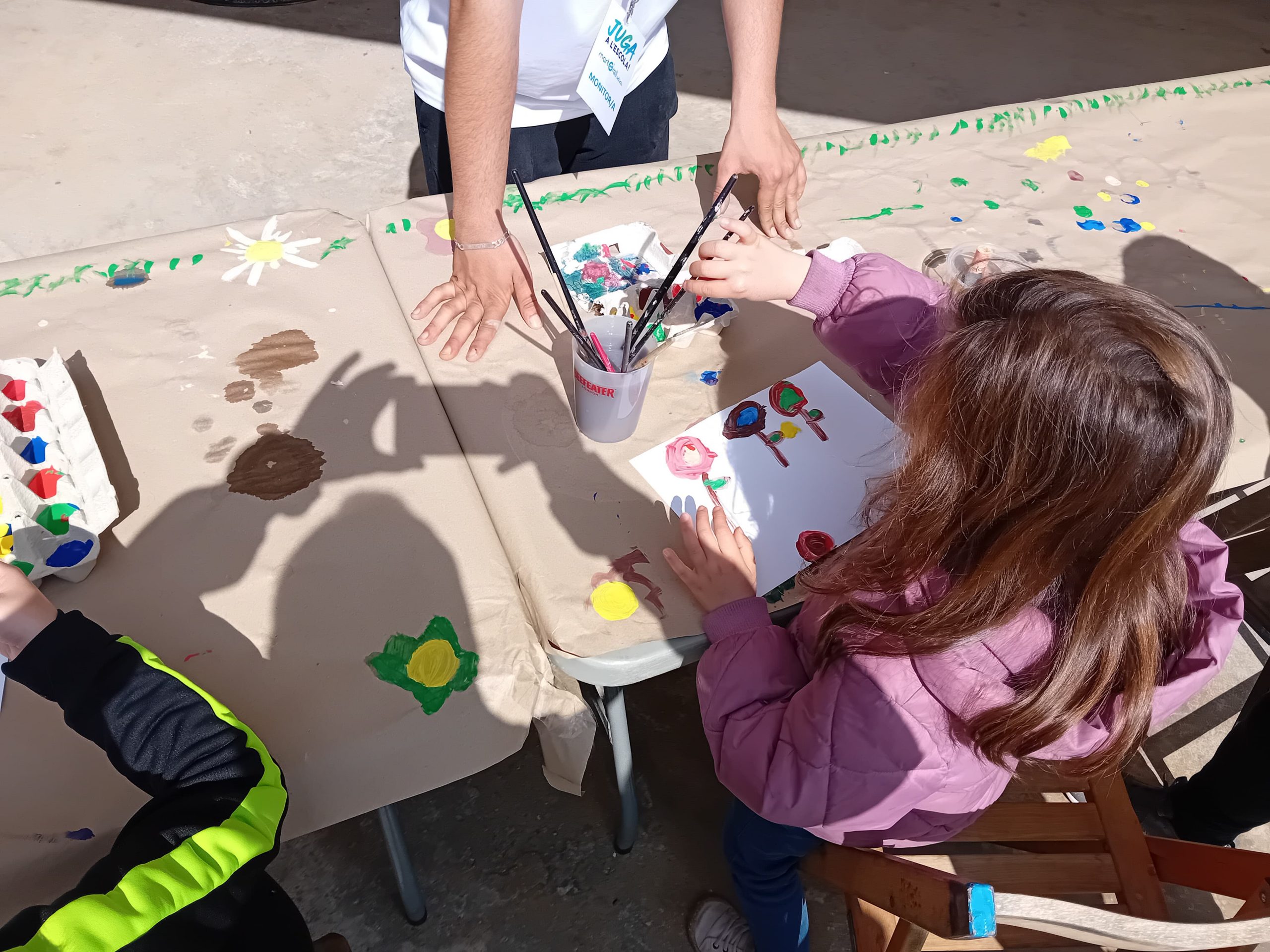 El Lola Anglada convida les famílies d’infantil i primària a jugar dissabte al seu pati